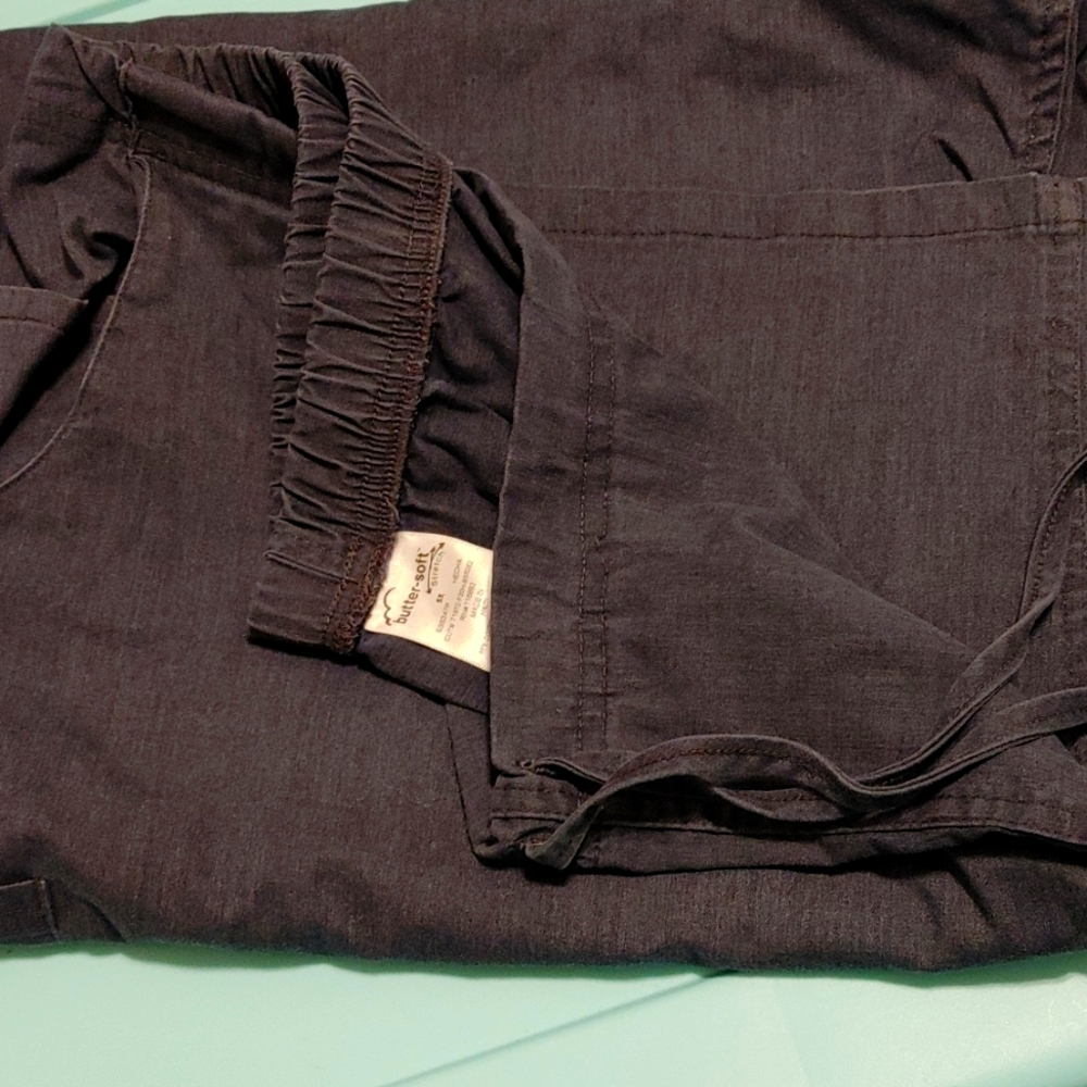 Scrub pants